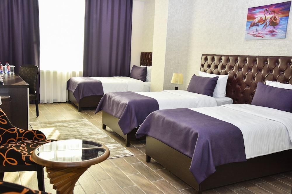 Supreme Hotel Baku Bagian luar foto