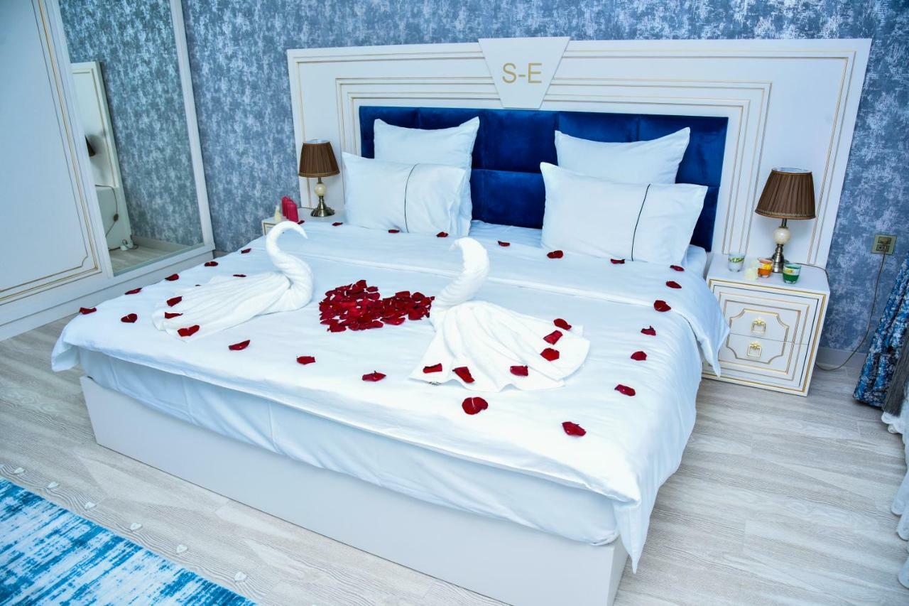 Supreme Hotel Baku Bagian luar foto