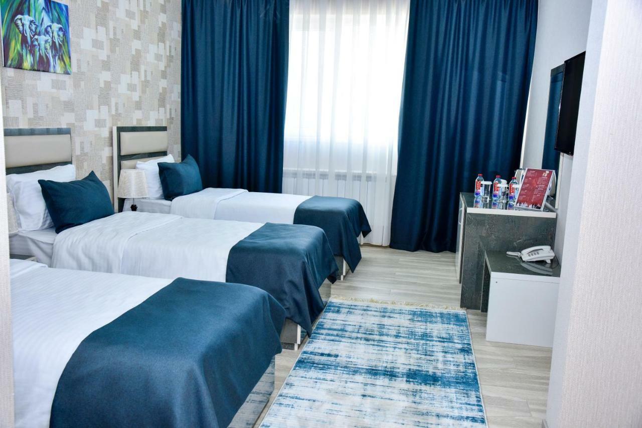 Supreme Hotel Baku Bagian luar foto