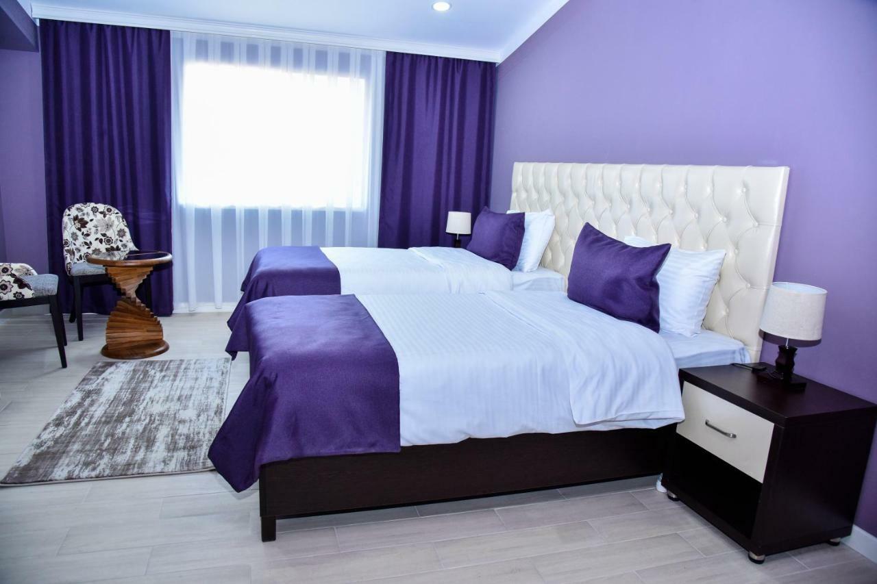 Supreme Hotel Baku Bagian luar foto