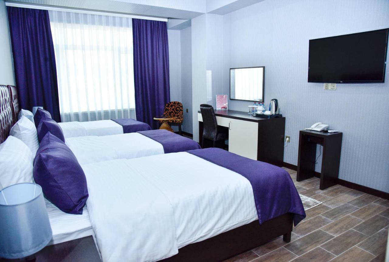 Supreme Hotel Baku Bagian luar foto