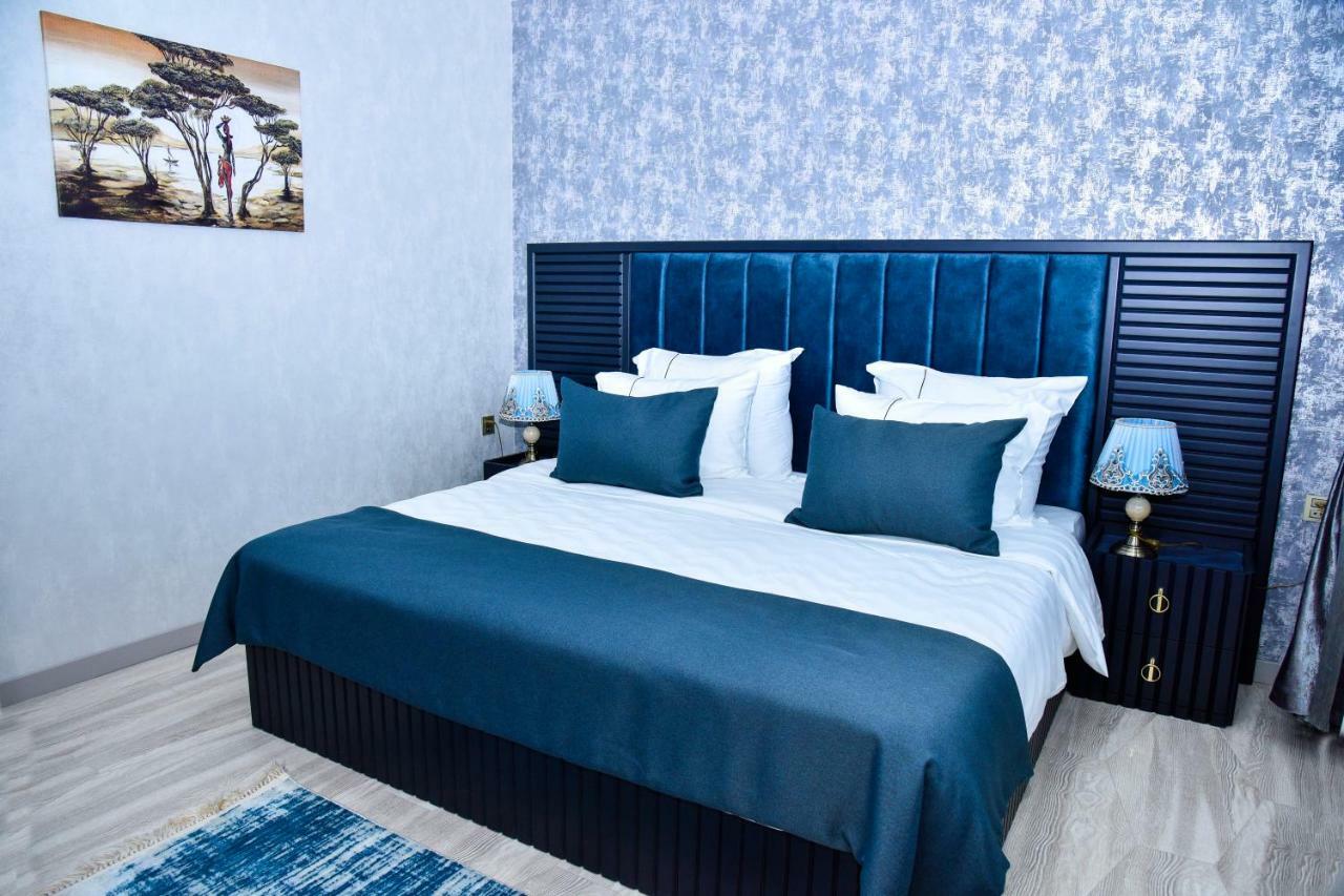 Supreme Hotel Baku Bagian luar foto