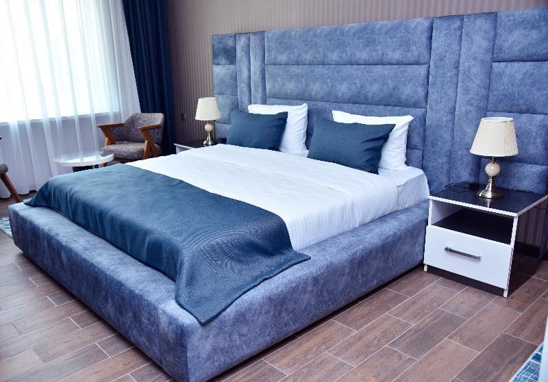 Supreme Hotel Baku Bagian luar foto