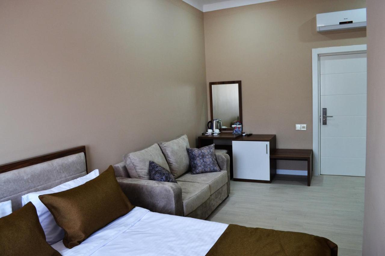 Supreme Hotel Baku Bagian luar foto