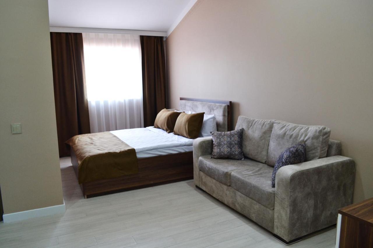 Supreme Hotel Baku Bagian luar foto